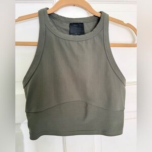 Lululemon crop tank
